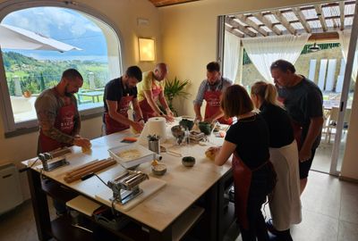 Florence: Fresh Pasta and Sauces Cooking Class with Lunch or Dinner