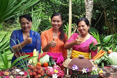 Full-Day Balinese & Indonesian Cooking Class with Market & Garden Tour