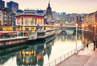 Gastronomic Tour Through the Center of Bilbao