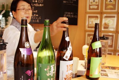 Luxury Sake and Whisky Nightlife Tour in Kyoto