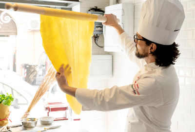 Professional Lab Pasta Experience in a Pastificio