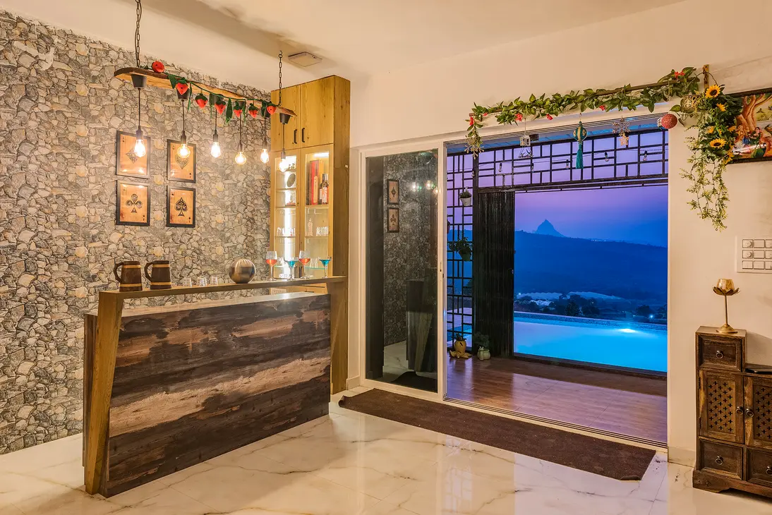 The Sundowner Photos 