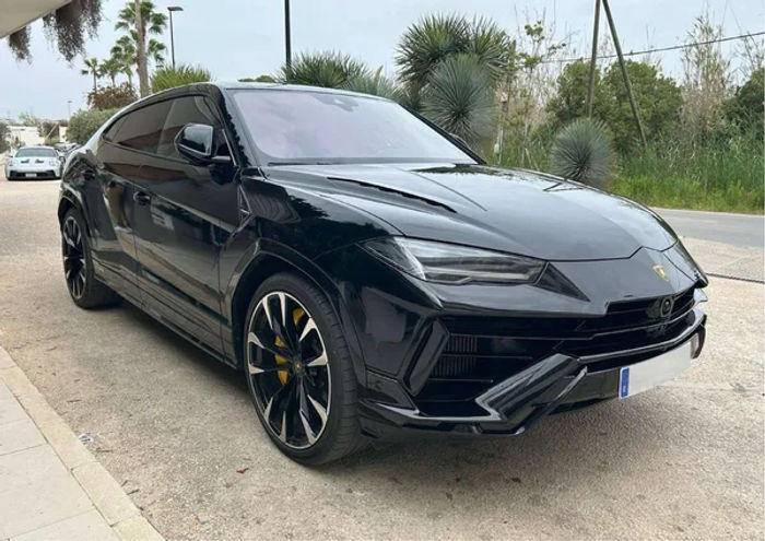 LAMBORGHINI URUS S Alquiler Ibiza