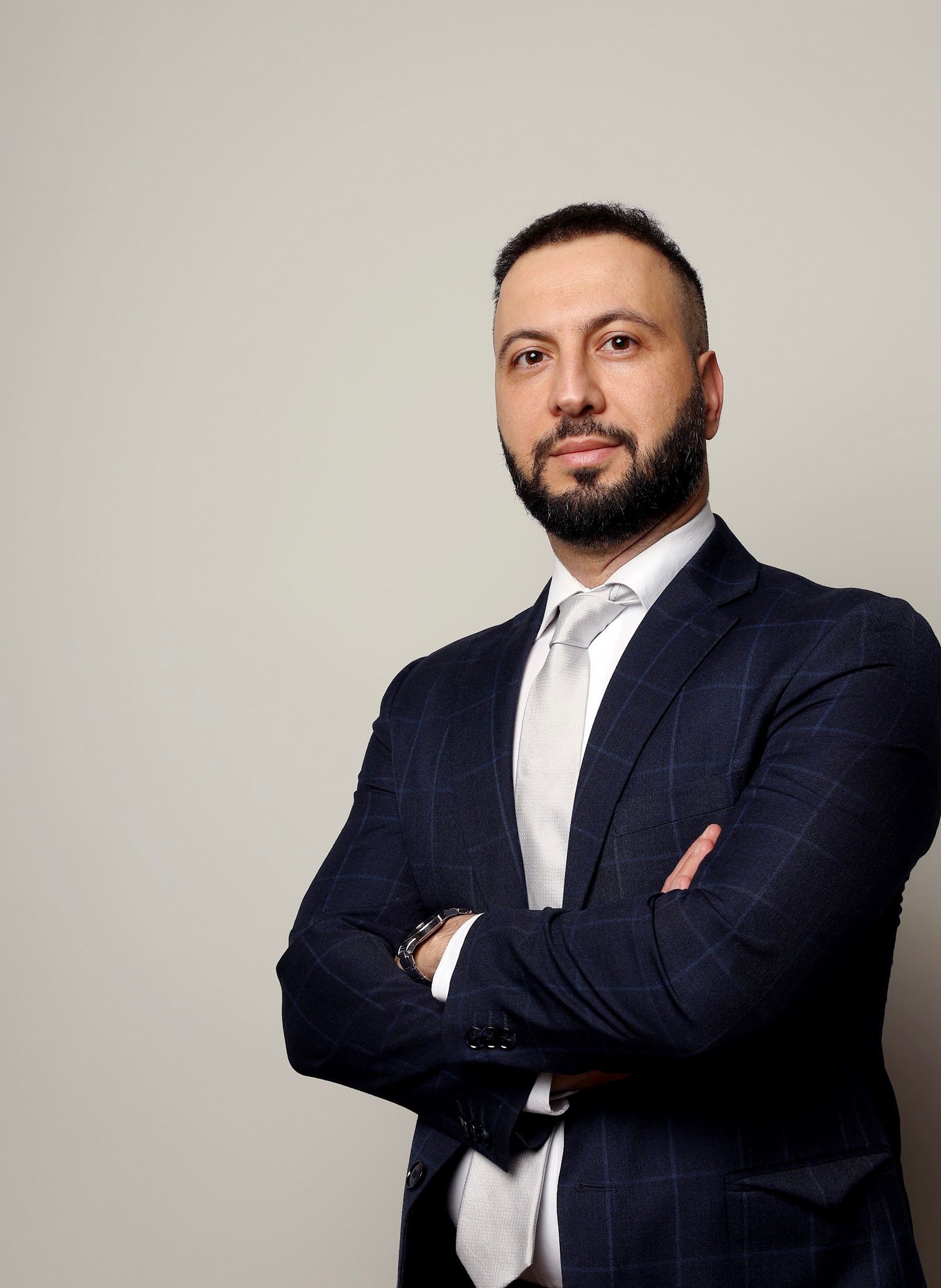 Bune Law, lawyer in Toronto