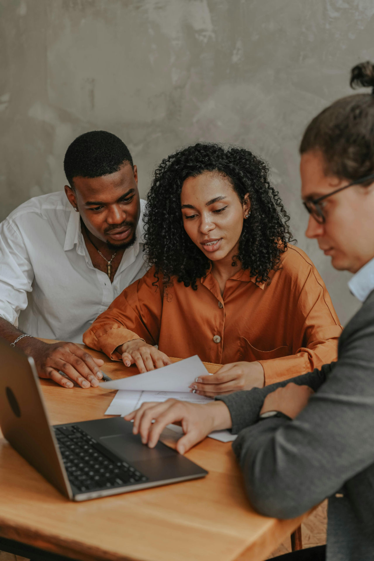 End-to-End EDIA Services