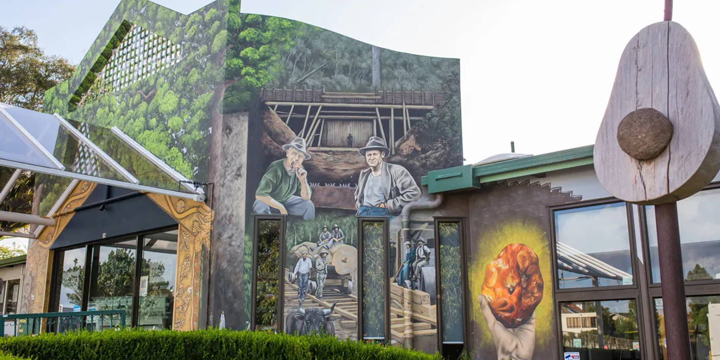 Katikati Mural Tour Walk