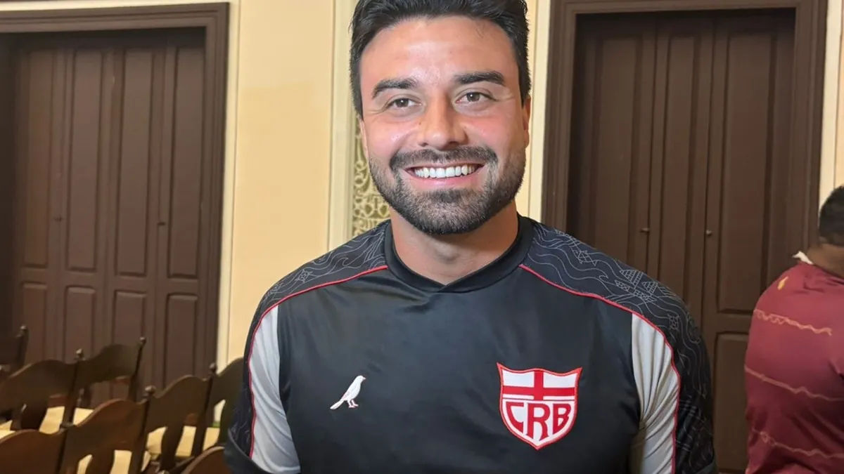 Albino confia na harmonia do CRB para brilhar no clássico: Estamos prontos! - Fonte imagem: Globo Esporte