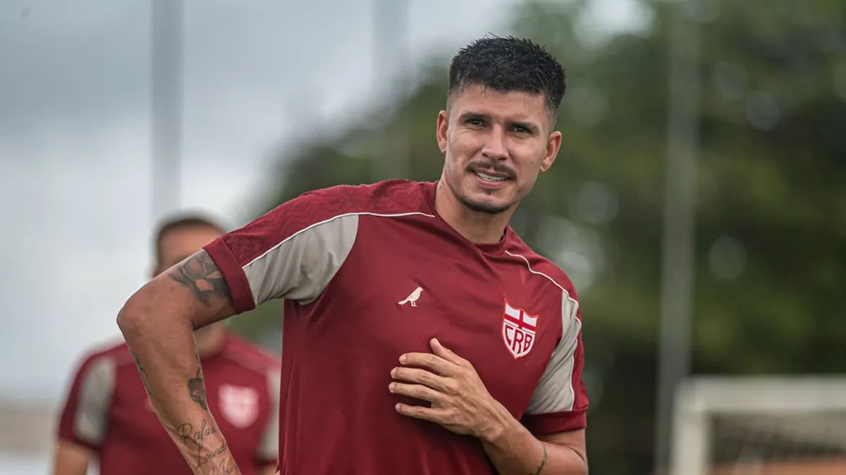 Ari Barros confirma extensão de Léo Campos no CRB e busca Meritão - Fonte imagem: Globo Esporte