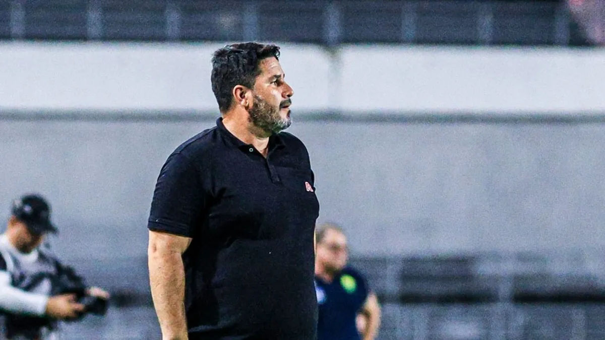 Barroca destaca desempenho do CRB diante do Cuiabá: 'Estamos satisfeitos!' - Fonte imagem: Globo Esporte
