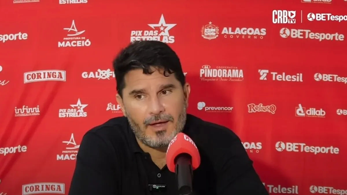 Barroca destaca impacto da torcida no CRB em momento crítico - Fonte imagem: Globo Esporte