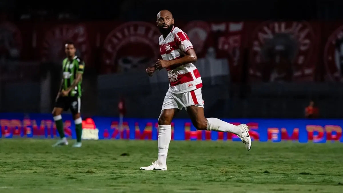 Chay brilha em retorno, contribui para vitória do CRB e recebe elogios - Fonte imagem: Globo Esporte