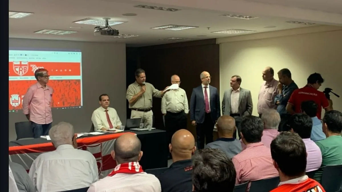Chegou o mês decisivo: CRB entra na disputa pela presidência! - Fonte imagem: Globo Esporte