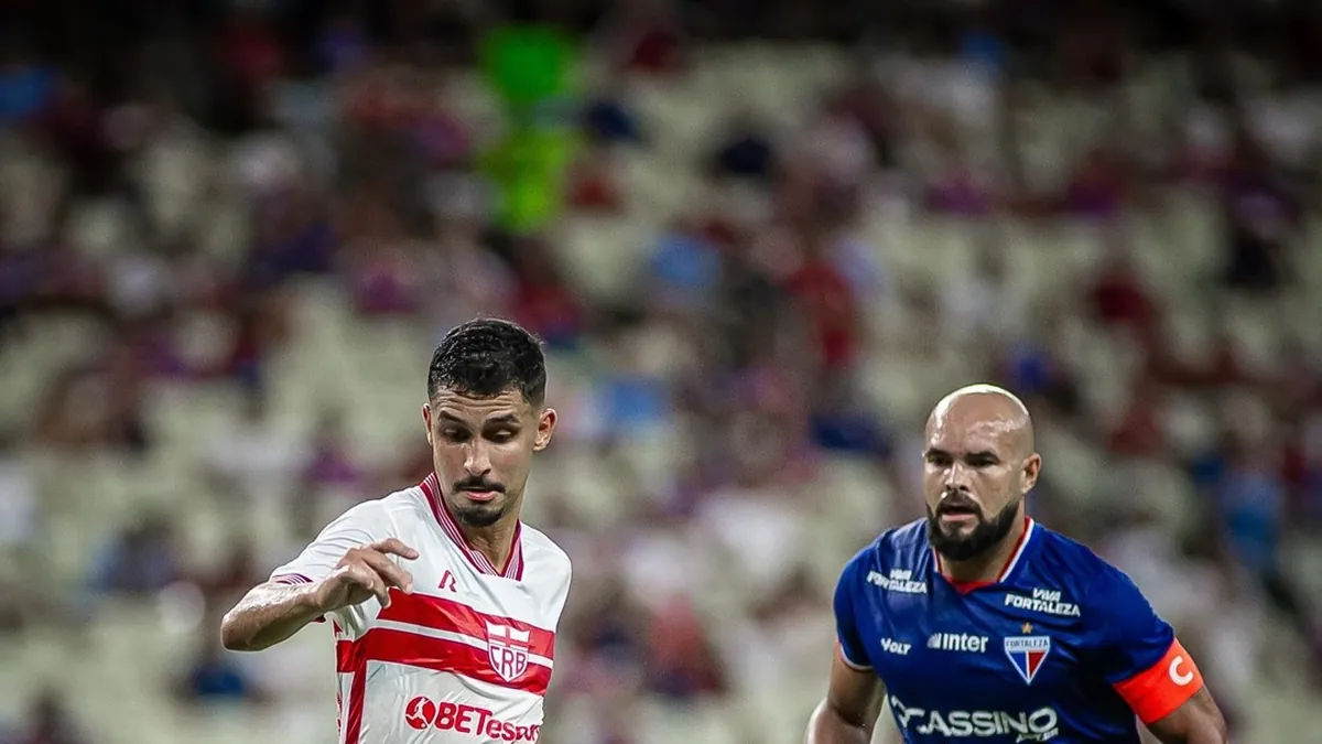 Como Barroca planeja substituir Crystopher na partida contra o América-MG? - Fonte imagem: Globo Esporte