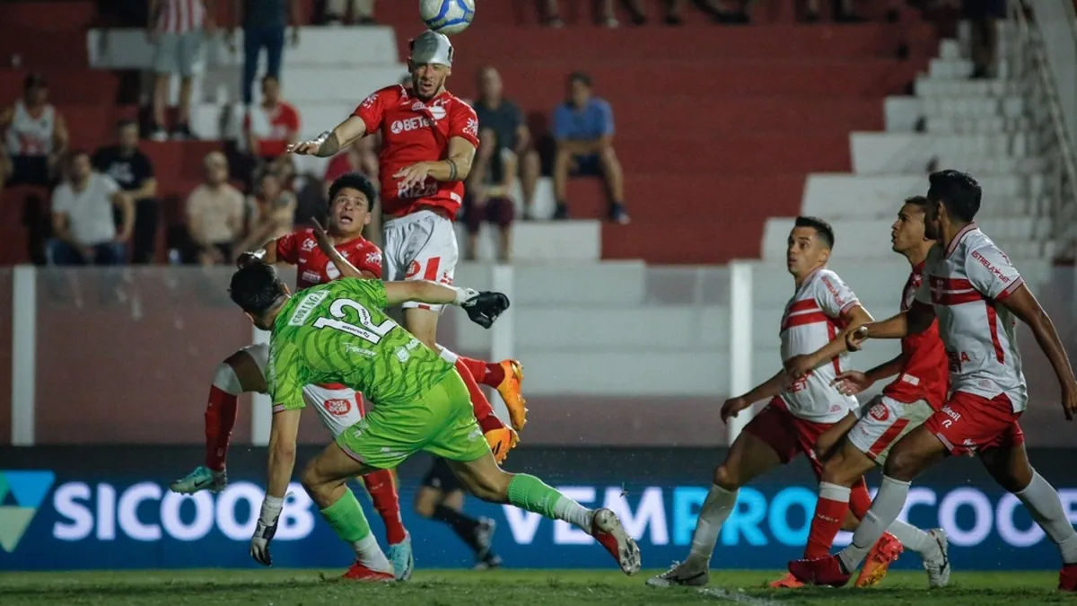 CRB acumula mais de um ano sem triunfos como visitante no Brasileiro - Fonte imagem: Globo Esporte