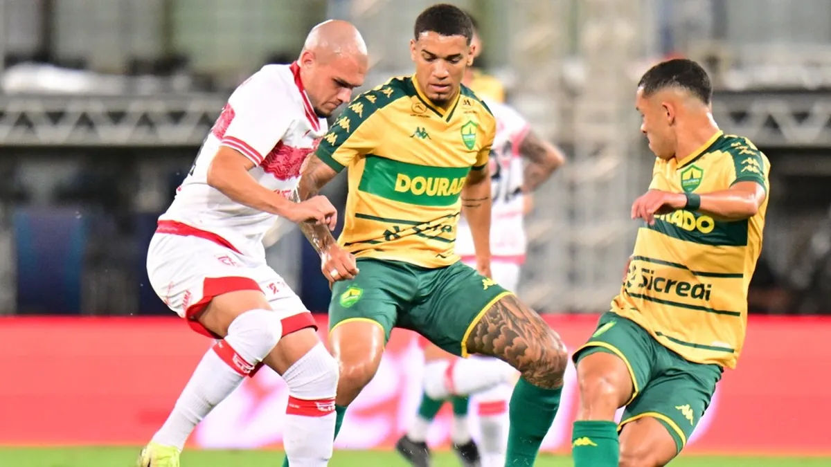 CRB apresenta Crystopher como reforço emocionante no Brasileiro - Fonte imagem: Globo Esporte