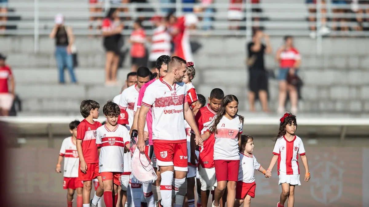 CRB busca continuar invencibilidade em duelo contra o Operário-PR - Fonte imagem: Globo Esporte