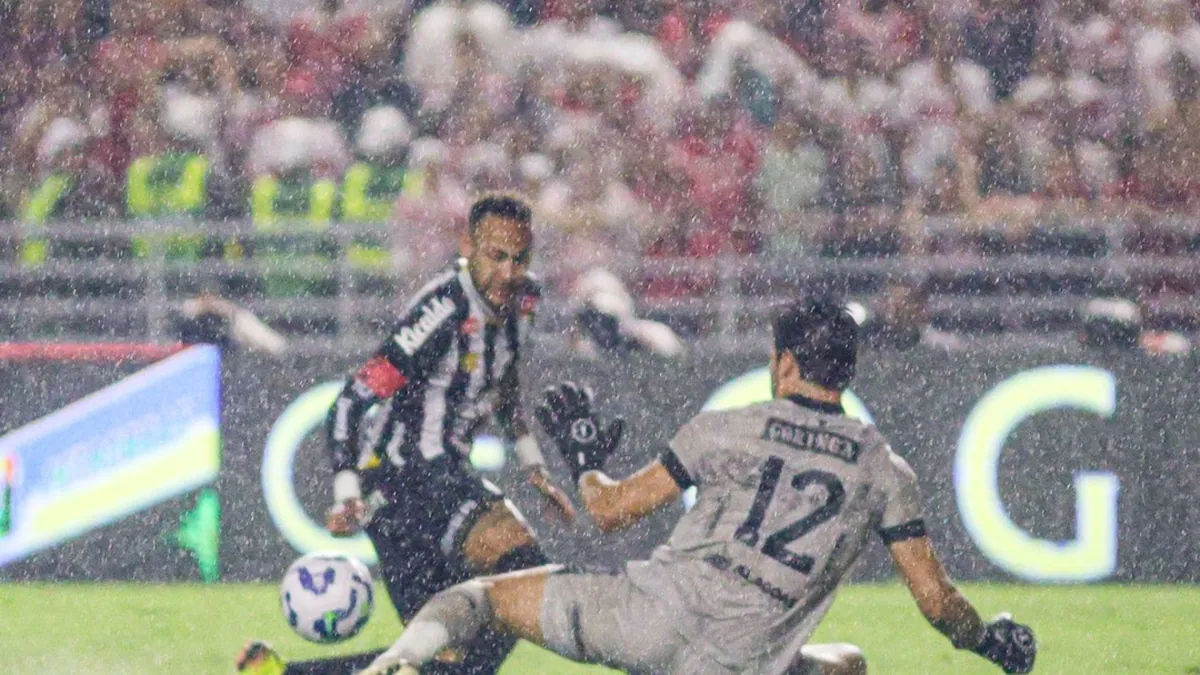 CRB confirma a extensão do contrato do goleiro Matheus Albino - Fonte imagem: Globo Esporte
