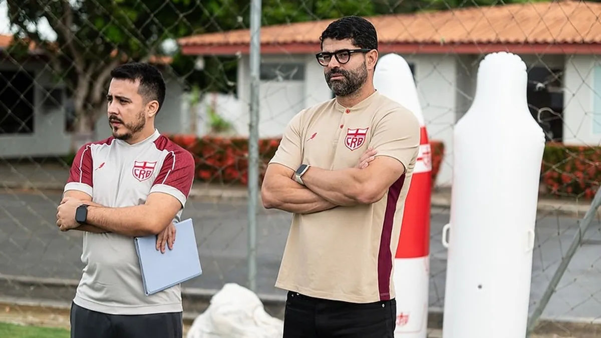 CRB contrata psicólogo; Ari Barros vibra com ganho expressivo - Fonte imagem: Globo Esporte