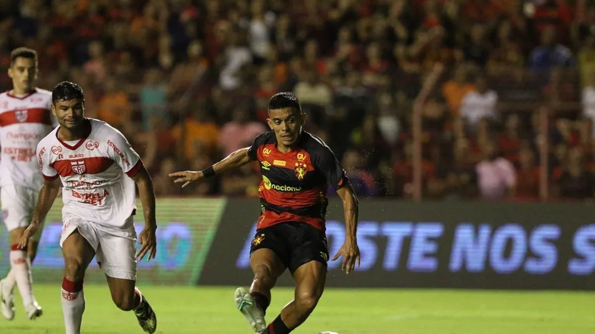 CRB pode recontratar Hereda e Igor Cariús? Lateral do Sport em foco! - Fonte imagem: Globo Esporte