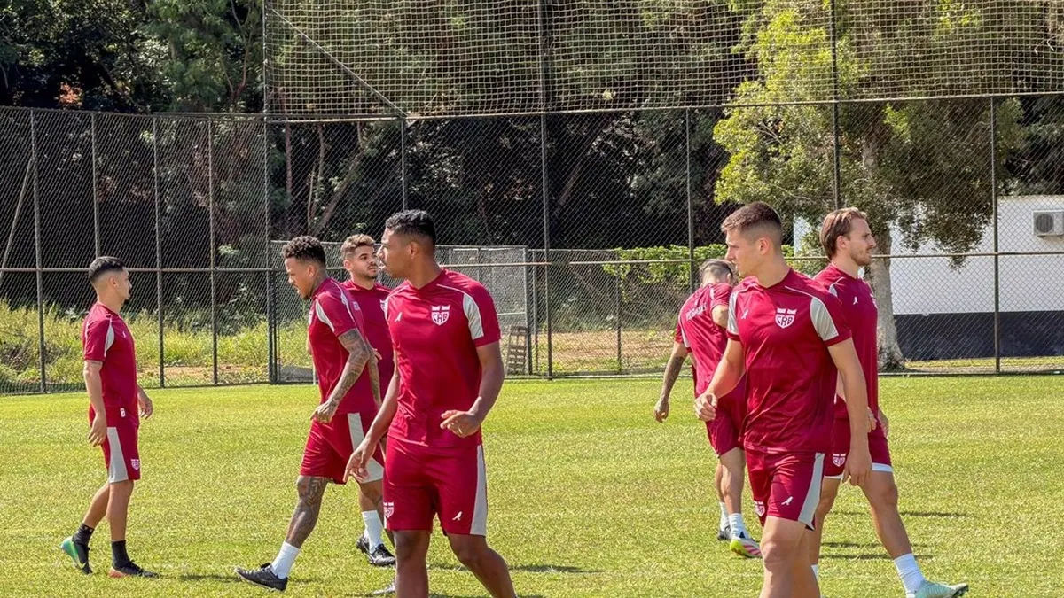 CRB pode ter alterações para o duelo com o Novorizontino; descubra como acompanhar! - Fonte imagem: Globo Esporte