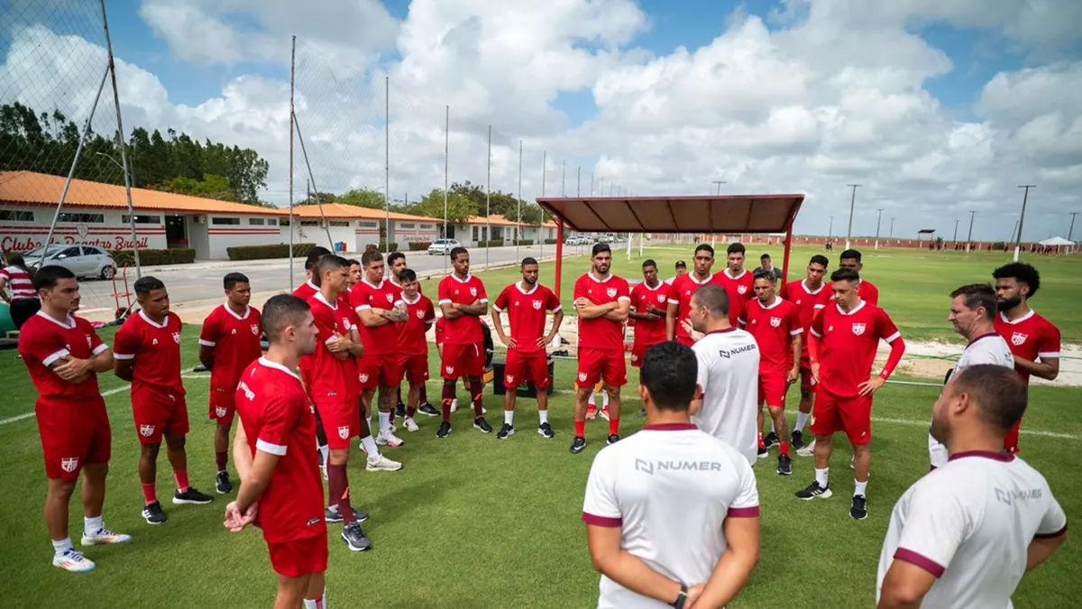 CRB se despede de mais um jogador devido a lesão muscular - Fonte imagem: Globo Esporte