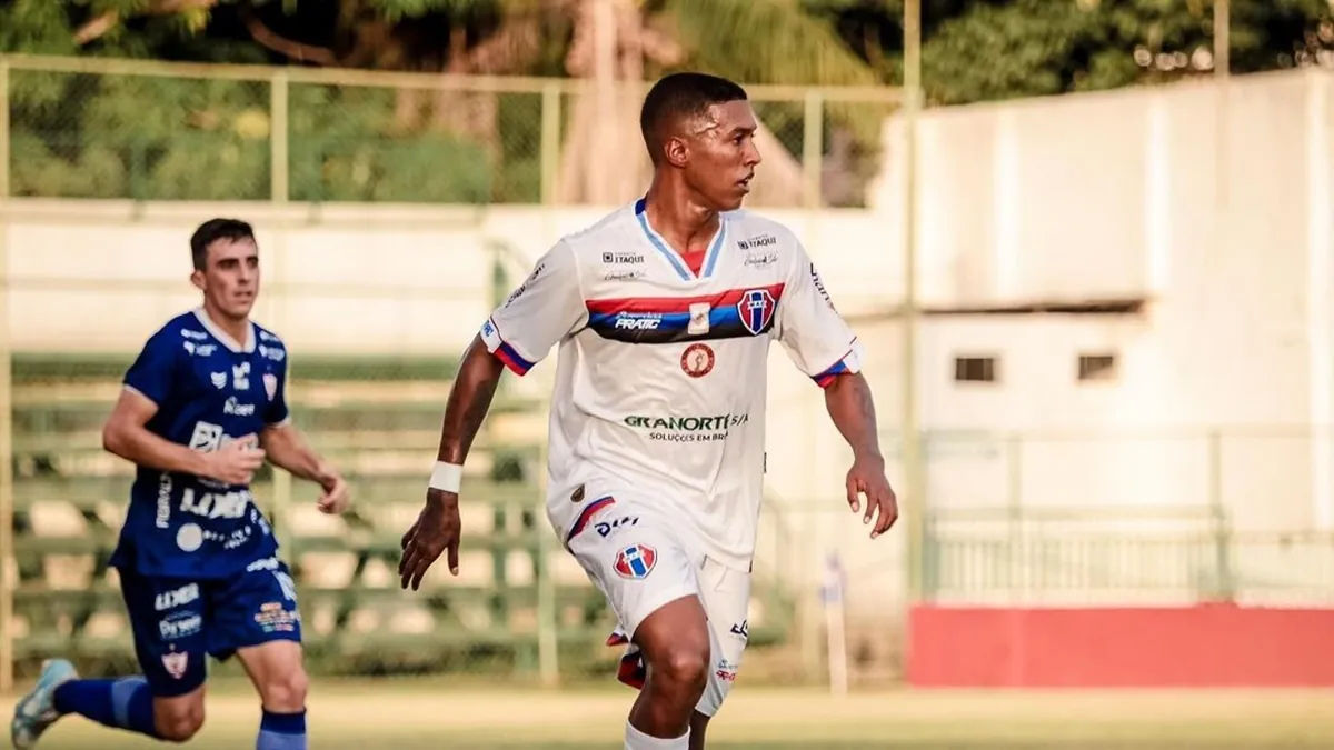 CRB surpreende e fecha acordo com promissor atacante Vinícius Barata - Fonte imagem: Globo Esporte