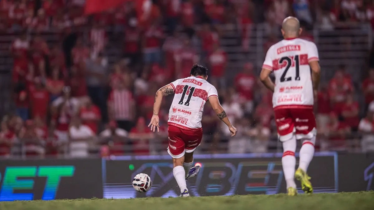 CRB vence Atlético-GO por 2 a 1: descubra a renda e público da partida! - Fonte imagem: Globo Esporte