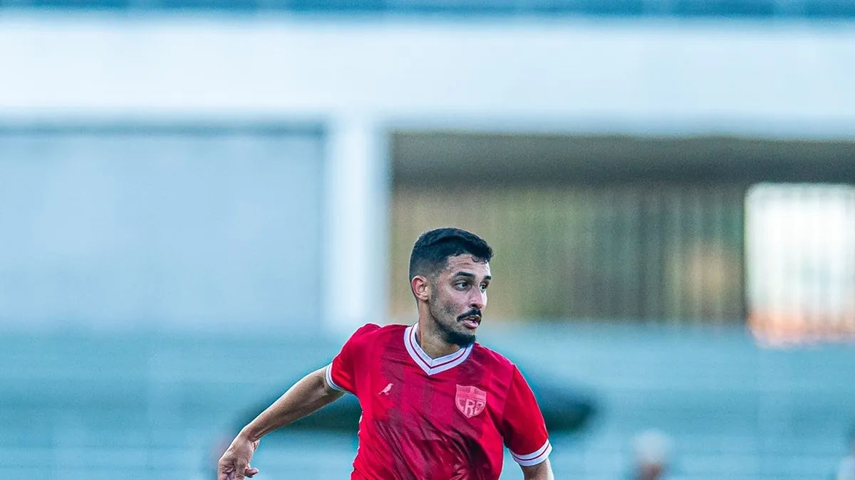 Danielzinho aposta no CRB: 'Time preparado para desafios na Série B' - Fonte imagem: Globo Esporte