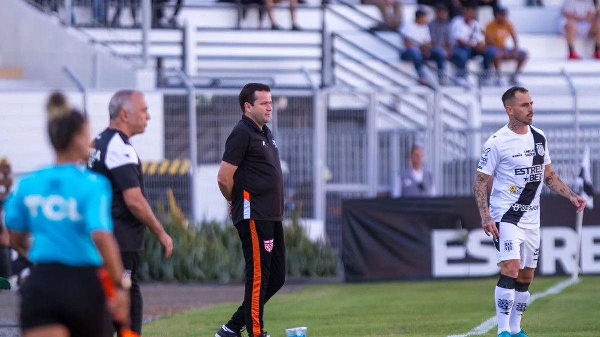 Decisão acertada: Daniel Paulista não se arrepende de escalar time alternativo contra Ponte - Fonte imagem: Globo Esporte