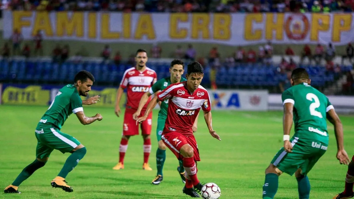 Descubra quantas vezes o CRB flertou com o rebaixamento de 2015 a 2024 - Fonte imagem: Globo Esporte