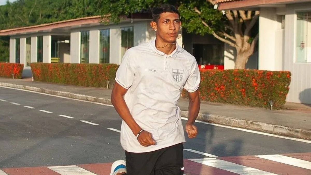 Ex-atleta do CRB brilha em Paris e avança nas semis dos 400m com barreiras! - Fonte imagem: Globo Esporte