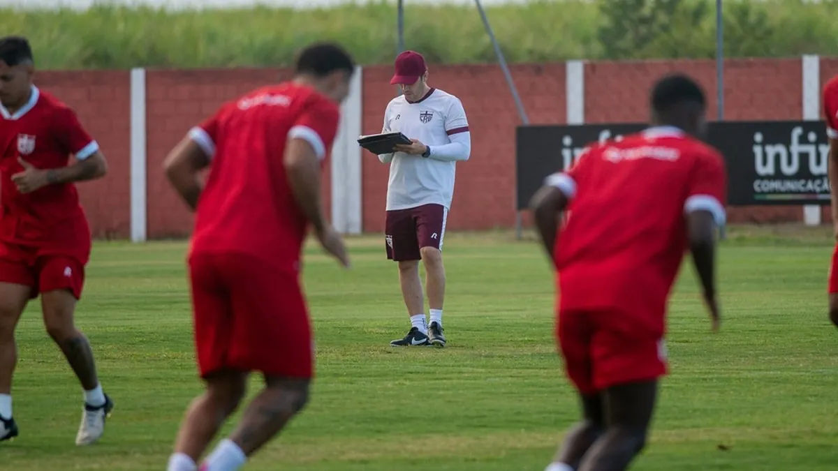 Ituano e Guarani em ação: o que aconteceu com o CRB na 27ª rodada? - Fonte imagem: Globo Esporte