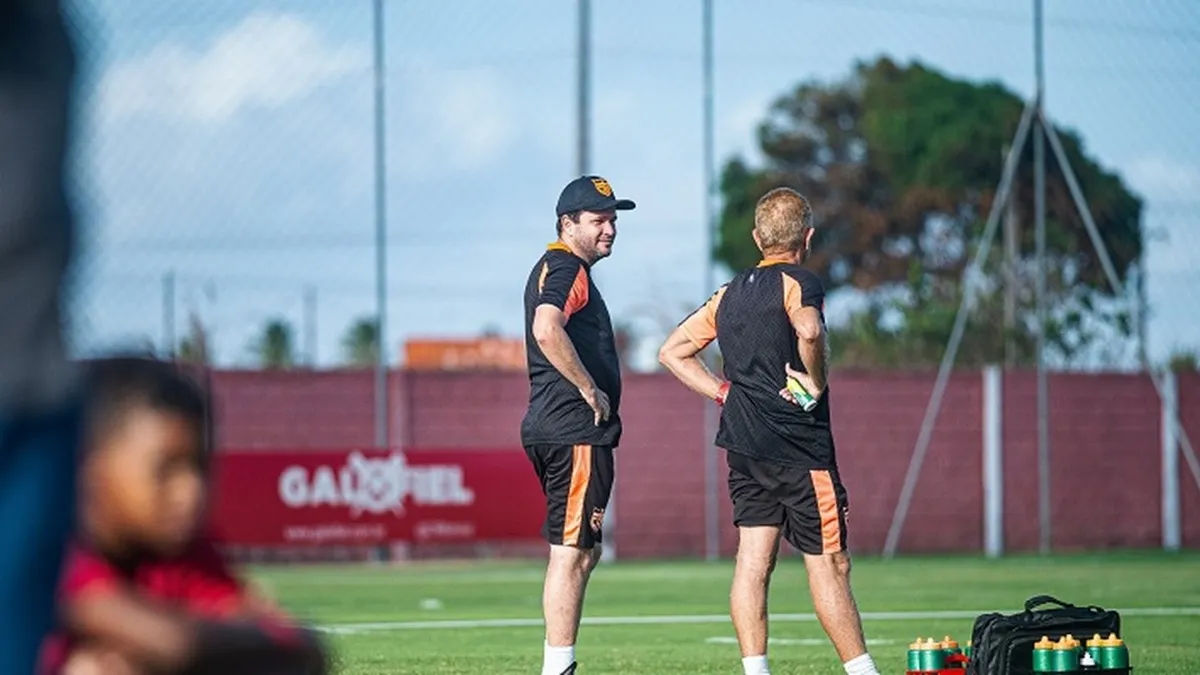 Jorginho, do CRB, sofre lesão e coloca em risco partida contra o Murici - Fonte imagem: Globo Esporte