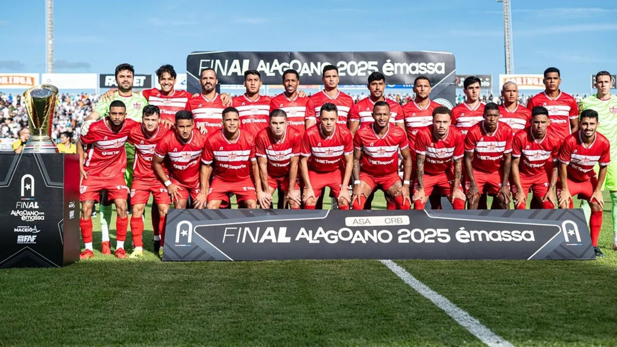 Louzer planeja uma escalação inédita para o duelo com o ASA - Fonte imagem: Globo Esporte