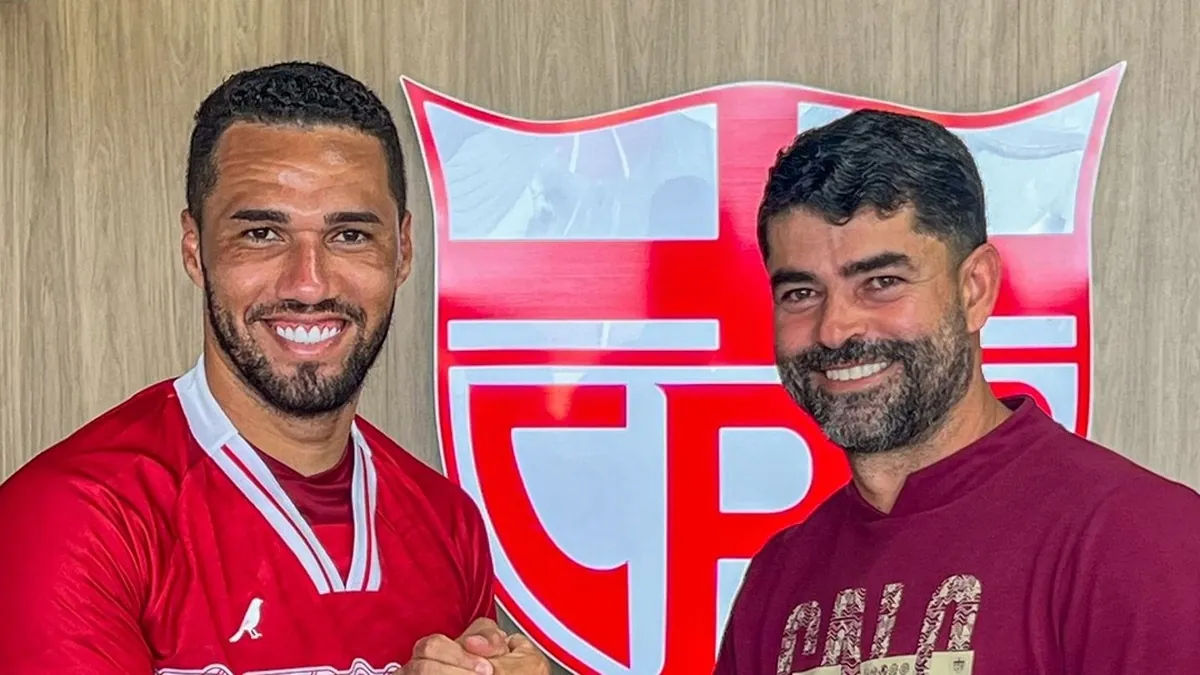 Luiz Phellype se apresenta no CRB e deixa mistério sobre clássico - Fonte imagem: Globo Esporte