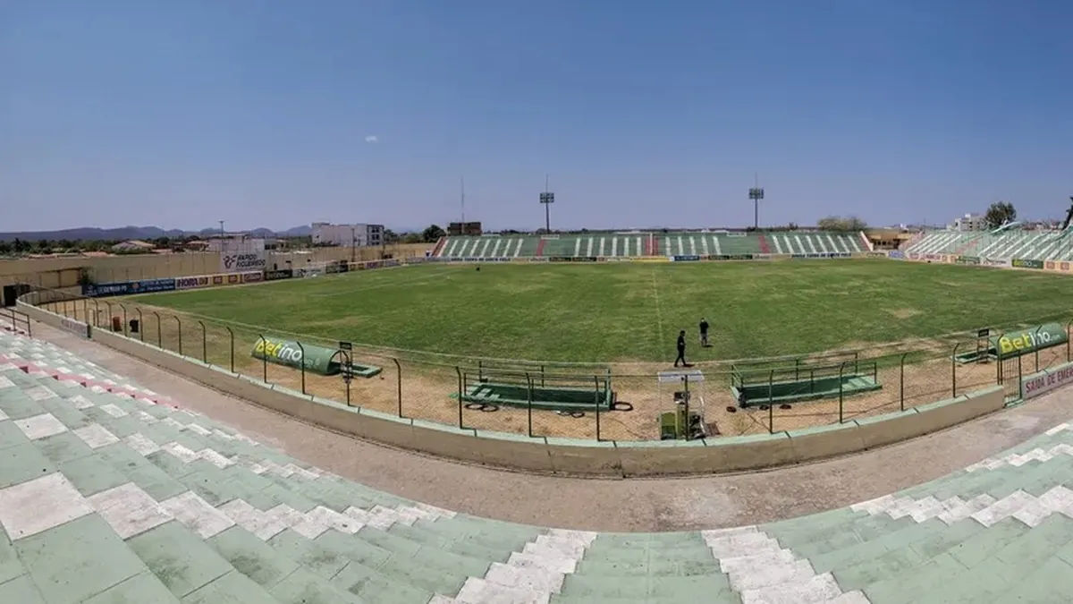 Marroquim comenta sobre estádio em jogo do CRB e Sousa: É normal - Fonte imagem: Globo Esporte