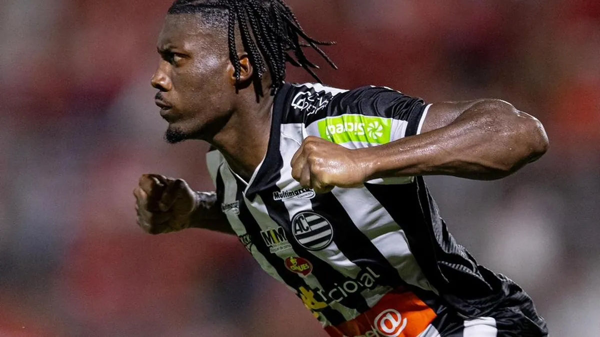 Ronaldo Tavares, rival do CRB, enfrenta grave lesão no joelho - Fonte imagem: Globo Esporte