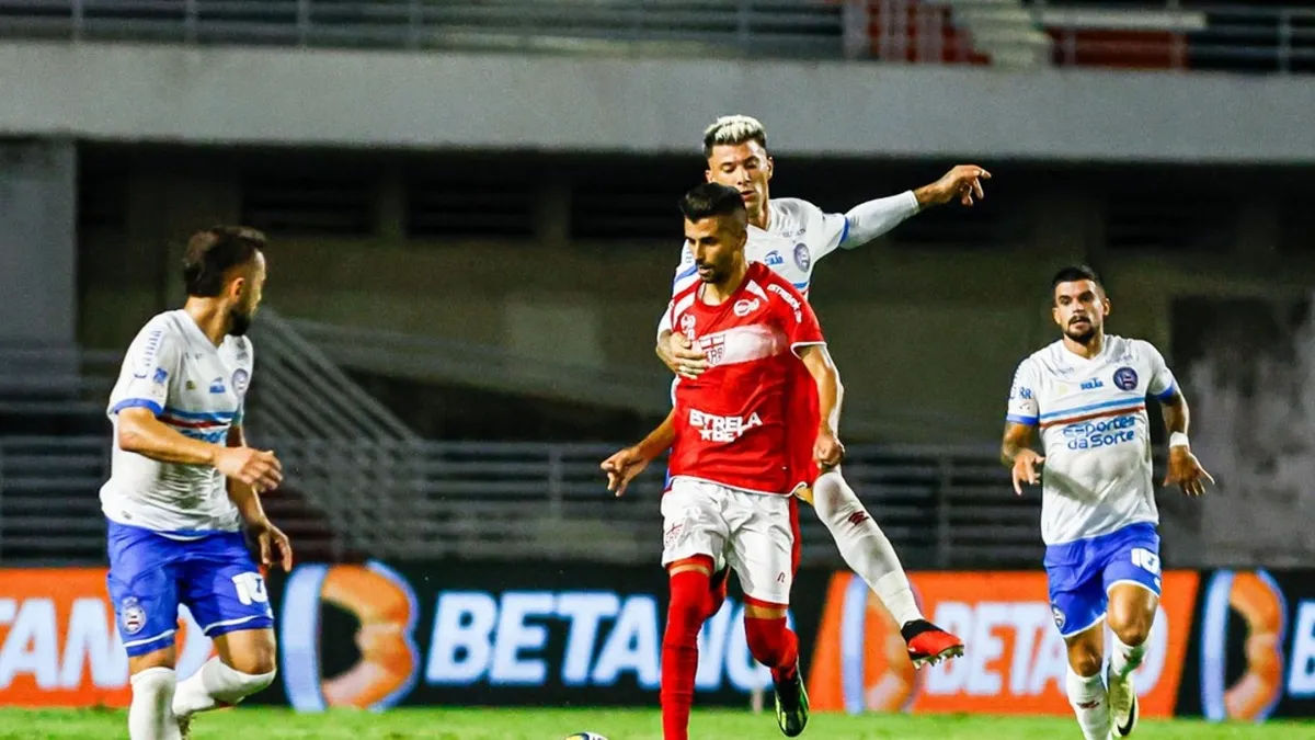 Surpreendente atuação de Jorginho no jogo decisivo do CRB agita disputa com Mike - Fonte imagem: Globo Esporte