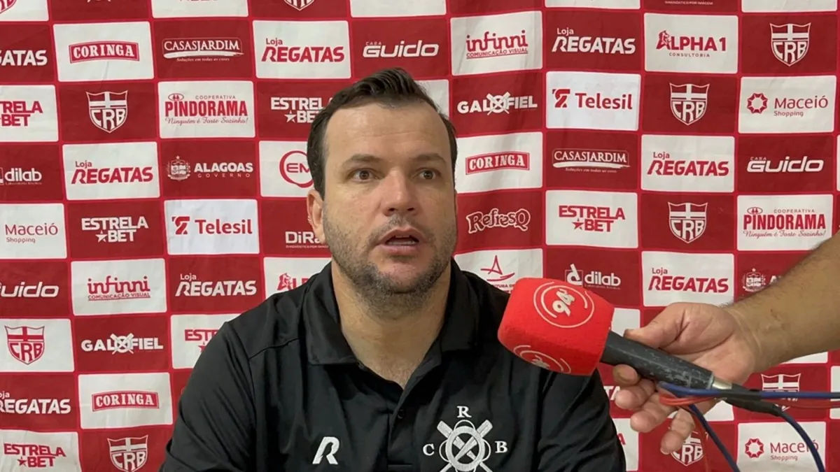 Técnico do CRB revela decepção com atuação diante do Atlético, porém destaca êxito na Copa do Brasil - Fonte imagem: Globo Esporte