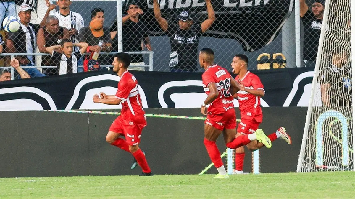 Thiaguinho brilha no 2º tempo e faz o CRB empatar na final - Fonte imagem: Globo Esporte