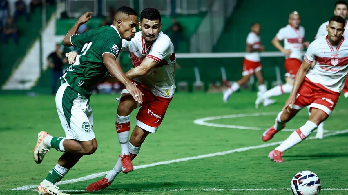 Vitória do CRB sobre Goiás impulsiona significativamente chances de acesso - Fonte imagem: Globo Esporte