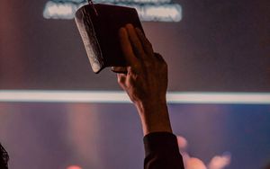 Die DNA der Gemeinde: Textauslegendes Predigen und Biblische Theologie