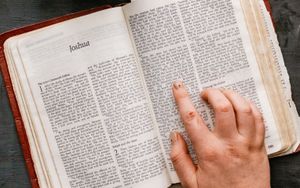 Kann man heute noch der Bibel glauben?