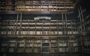 Die himmlische Bibliothek