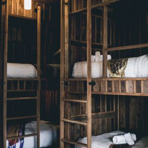 Platz in der Herberge