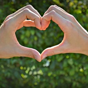 Gottes Plan, seine Beziehung zur Gemeinde hautnah zur Schau zu stellen