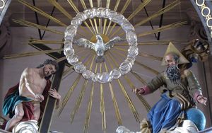 Die Dreieinigkeit im Alten Testament (AT)