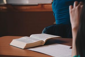 Das Wirken des Apostels bei der Gründung der Gemeinde