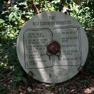 Fundamente - Eine Auslegung der 10 Gebote