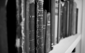 Kann etwas neben der Bibel stehen?
